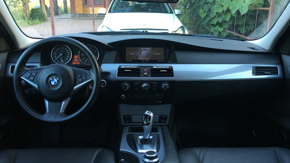 BMW 5 series 520D E60 LCI 5