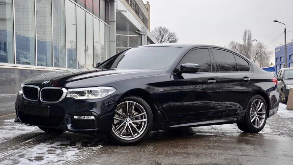 BMW 5 series 520d XDrive 4