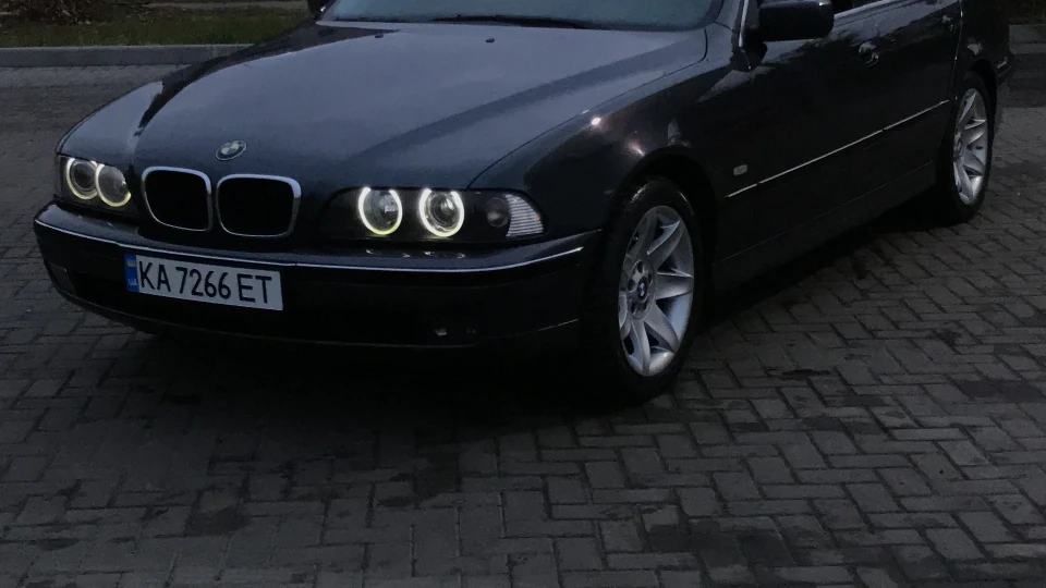 BMW 5 series 520i 2.8 2