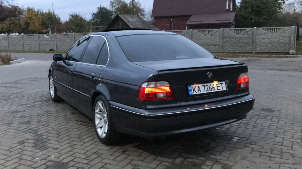 BMW 5 series 520i 2.8 4