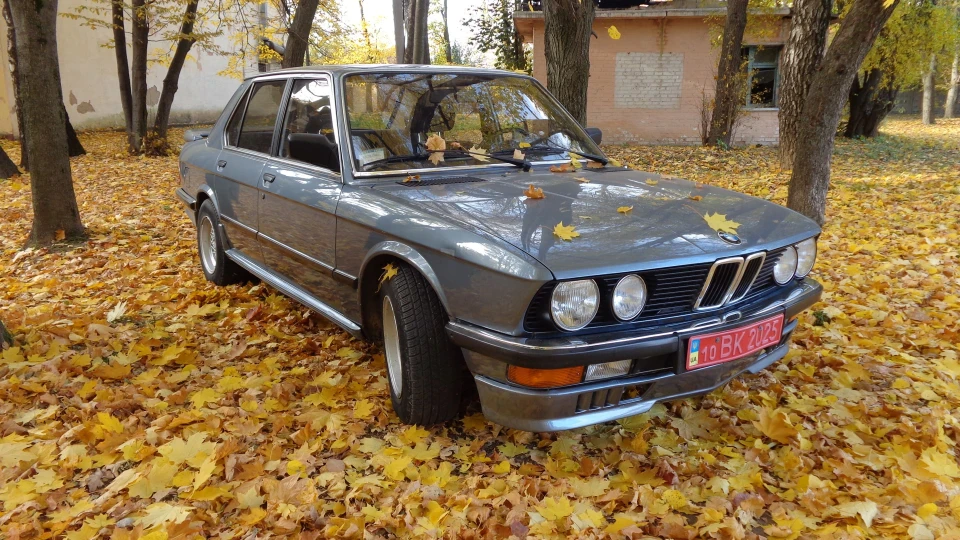 BMW 5 series 520i Zender 126000 км! 4