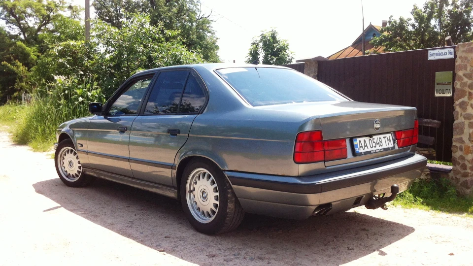 BMW 5 series 🏁 525I 🏁 2