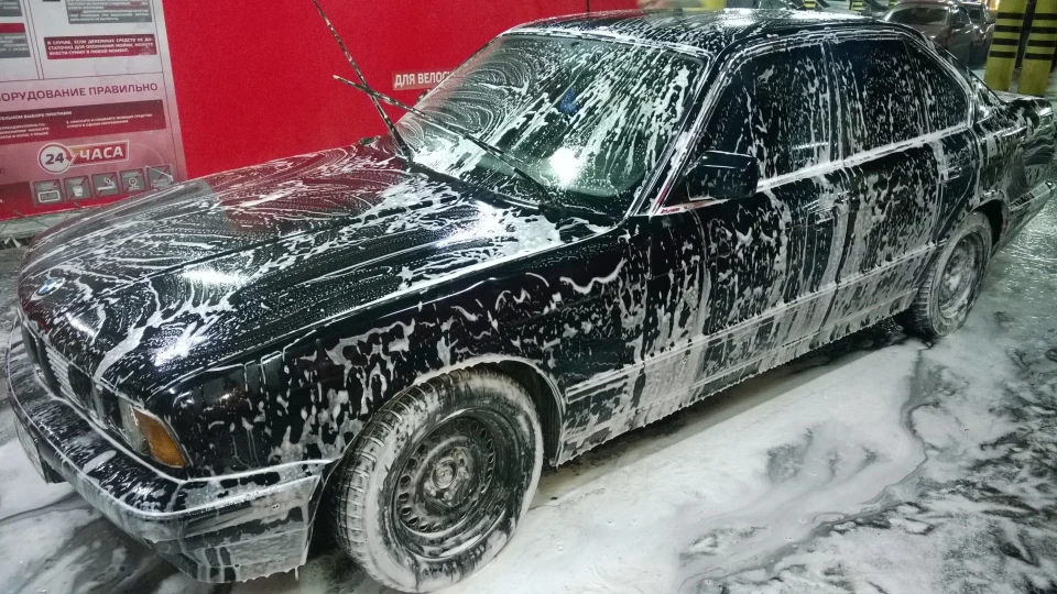 525i 9 3