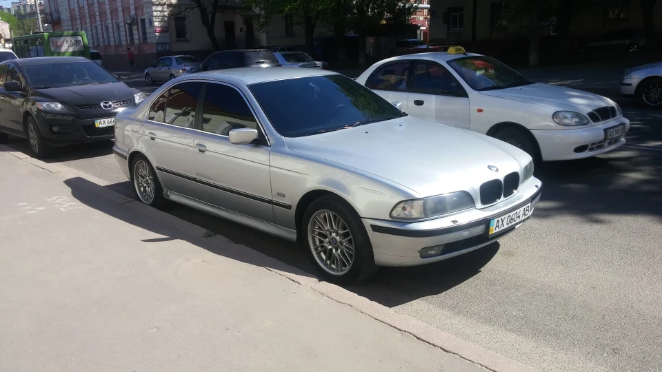 BMW 5 series 528 2