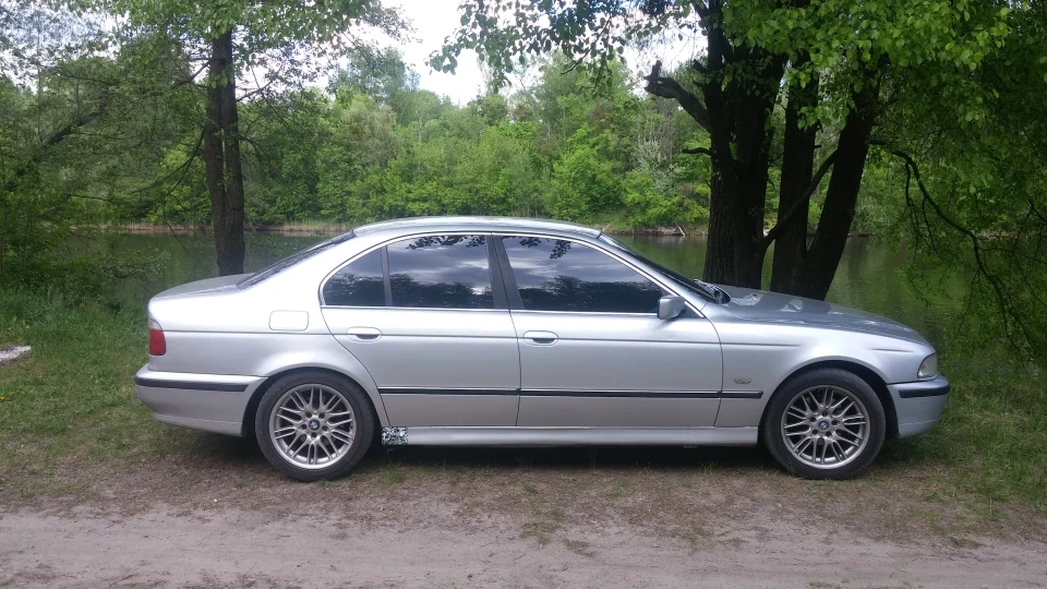 BMW 5 series 528 4