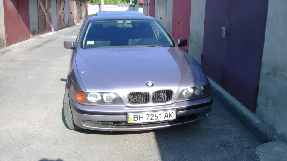 BMW 5 series 528i 2