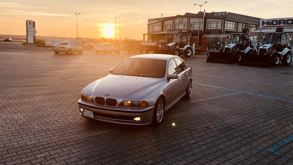 BMW 5 series 528i 2