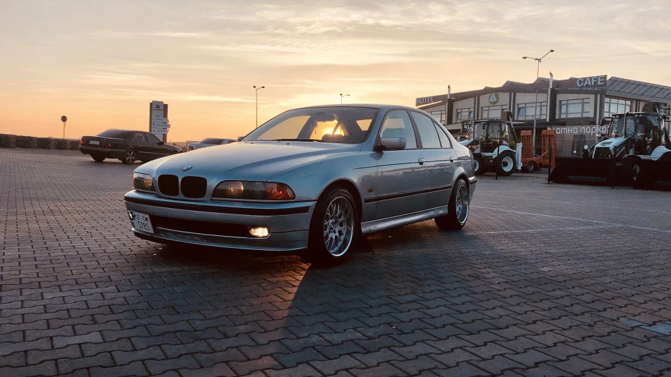 BMW 5 series 528i 3