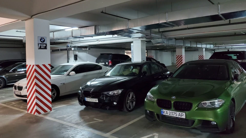 BMW 5 series 528iX 3
