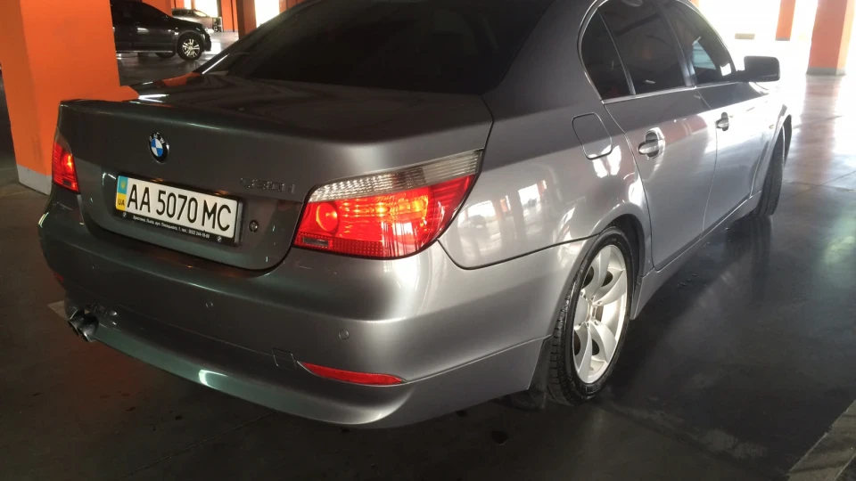 BMW 5 series 530i Благородна Потужність 5