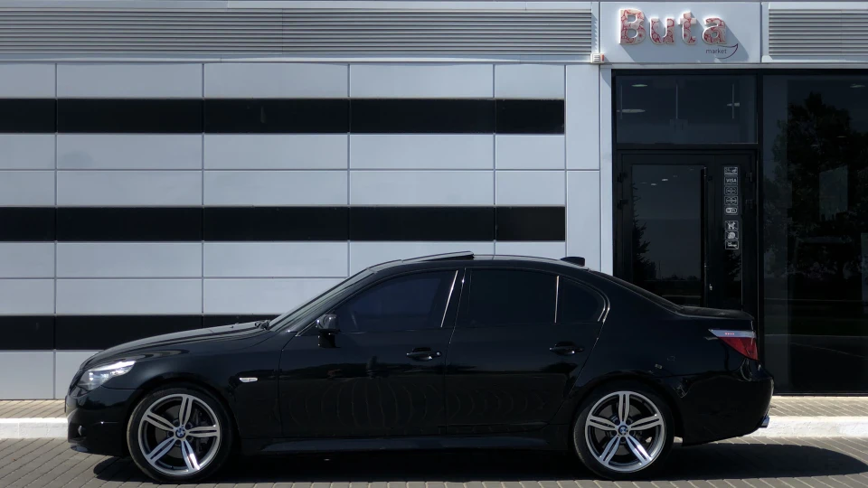 BMW 5 series 535D 4