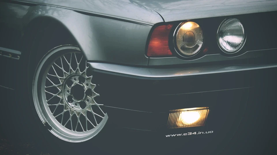 BMW 5 series 535i Stanced 3