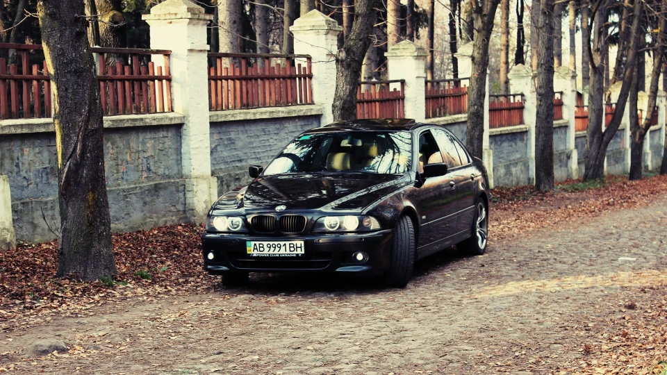 BMW 5 series 540i AT 5