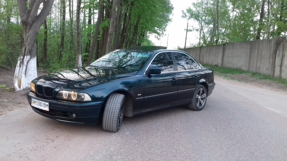 BMW 5 series 540ia 3