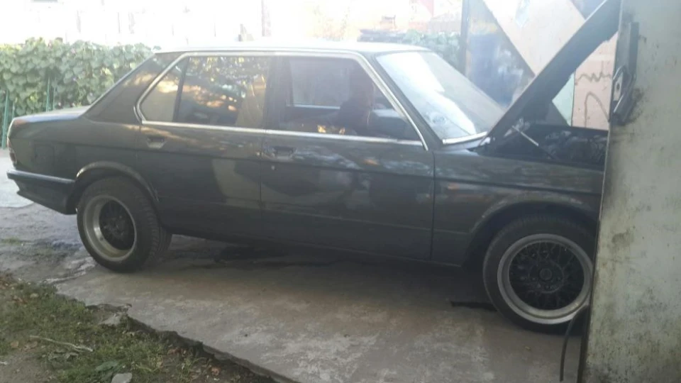 BMW 5 series ACHTUNG#M30b25 2