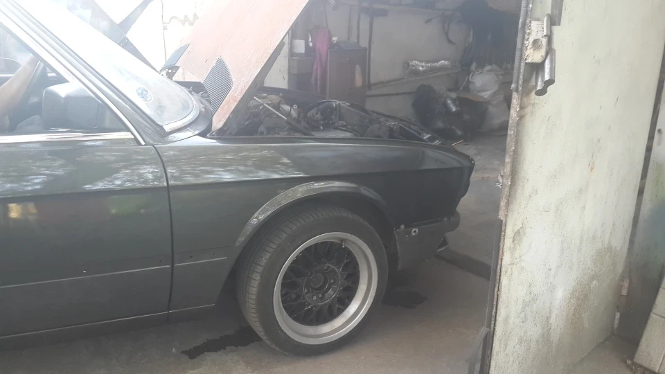 BMW 5 series ACHTUNG#M30b25 4