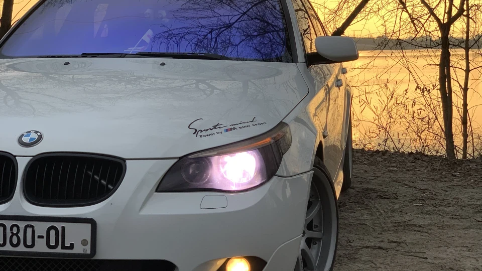 BMW 5 series Alpine Weiss 3