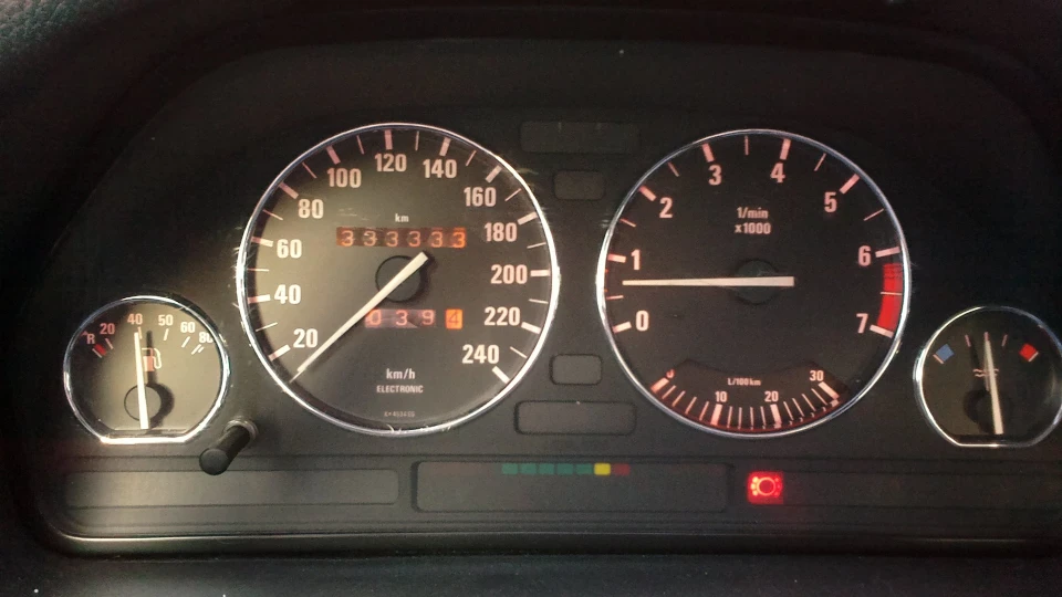 BMW 5 series Alpinweiß 2 M20B20 5