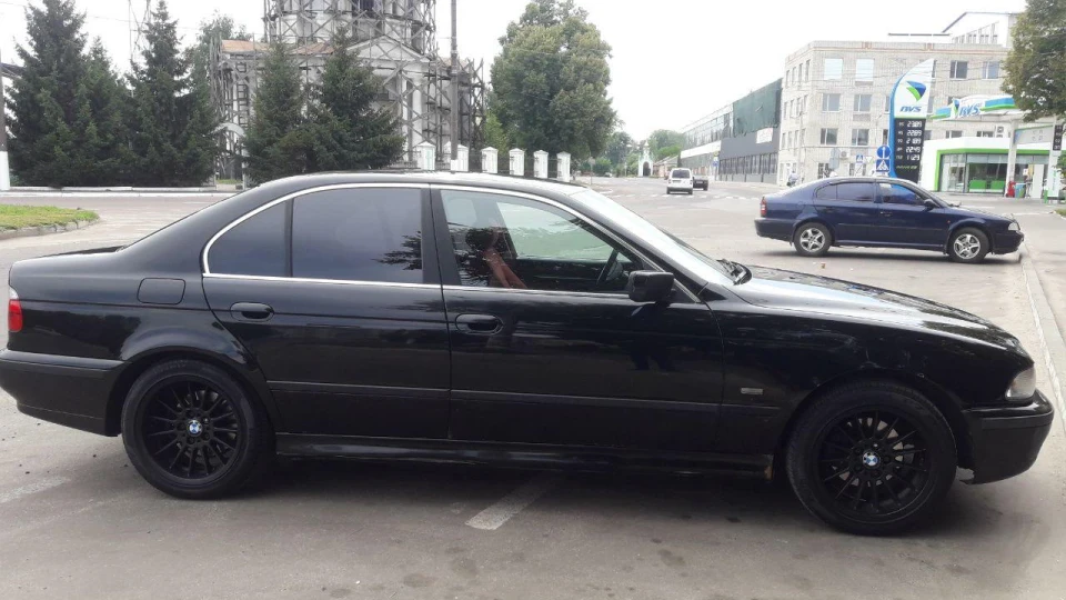 BMW 5 series Багіра