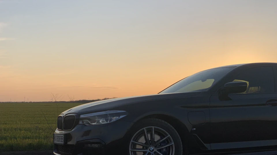 BMW 5 series Батарейка 2
