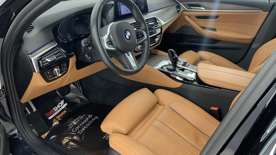 BMW 5 series Батарейка 3