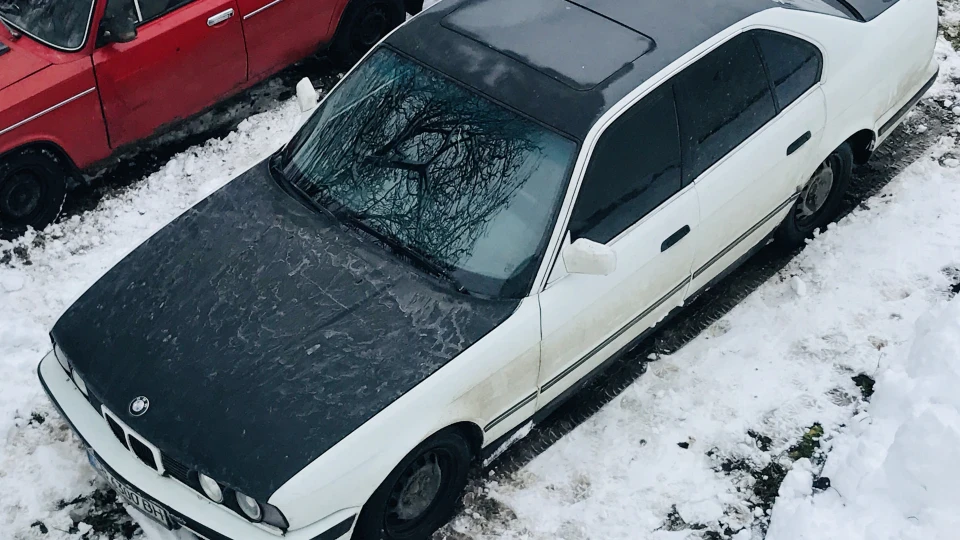 BMW 5 series Білий пароплав