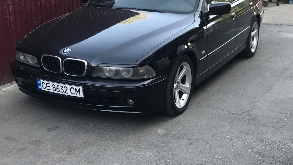 BMW 5 series Black 3.0 diesel