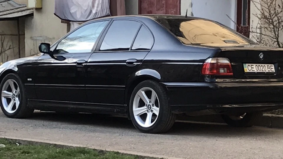 BMW 5 series Black 3.0 diesel 4