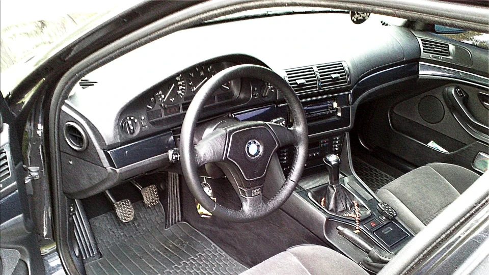 BMW 5 series Black Bomber B28 5