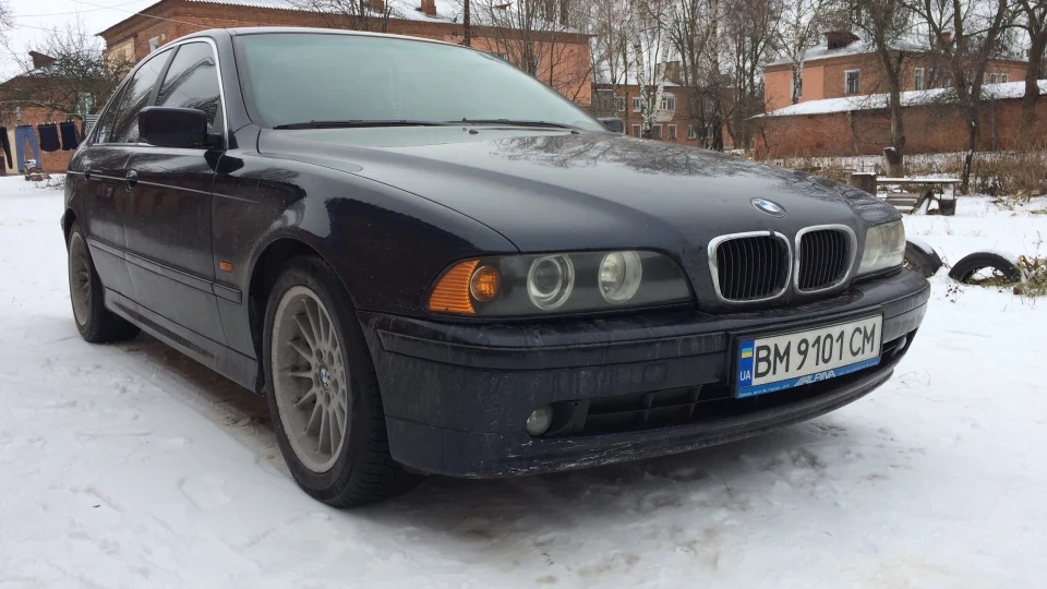 BMW 5 series Блю 3