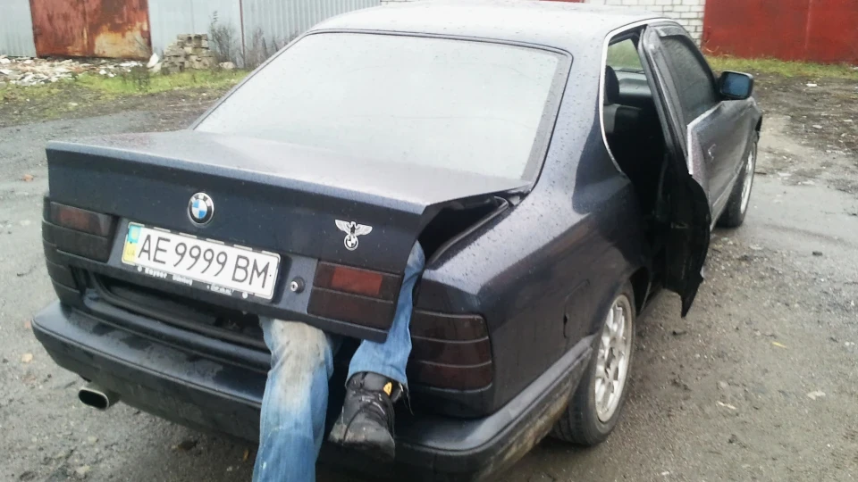 BMW 5 series ///BMW E34style 3