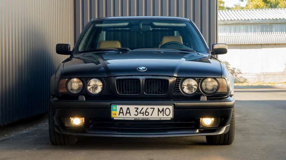 BMW 5 series bOOmka INDIVIDUAL 2