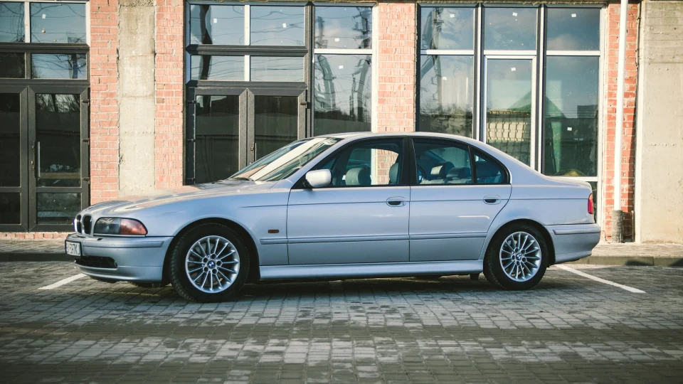BMW 5 series булочка