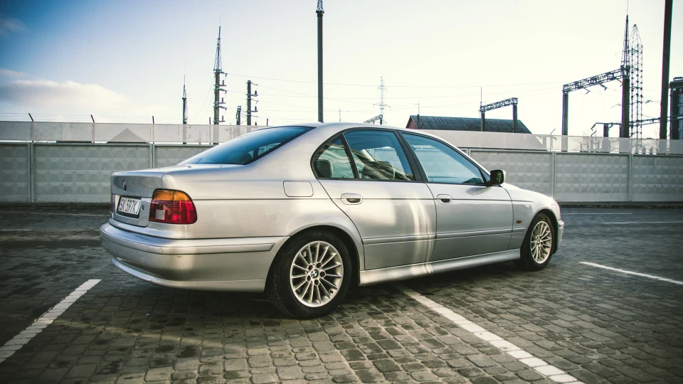 BMW 5 series булочка 4