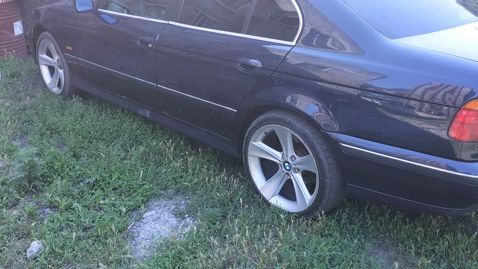 BMW 5 series Бумер 2