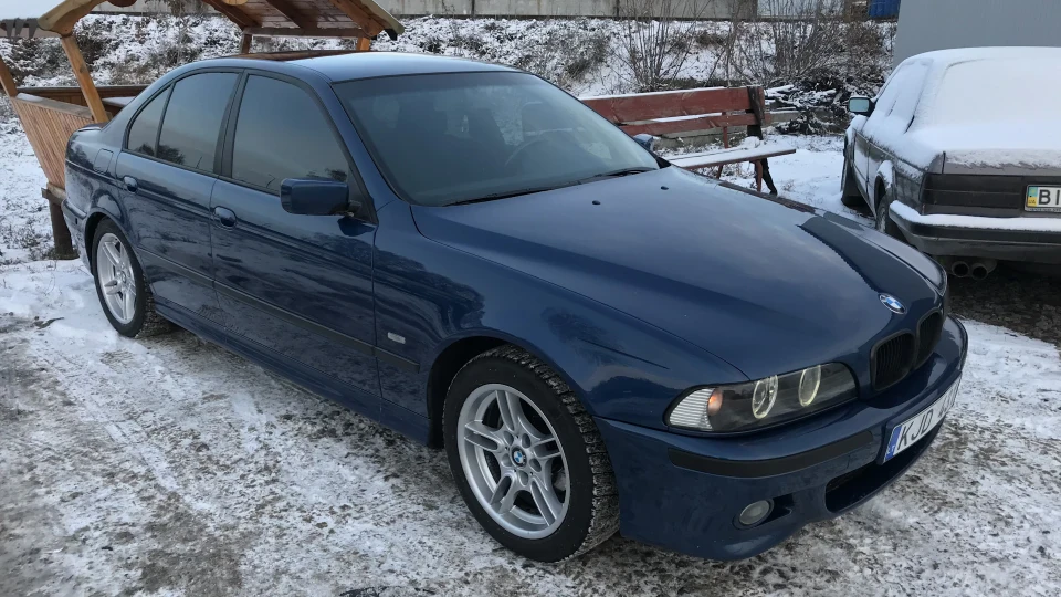 BMW 5 series Папір 3