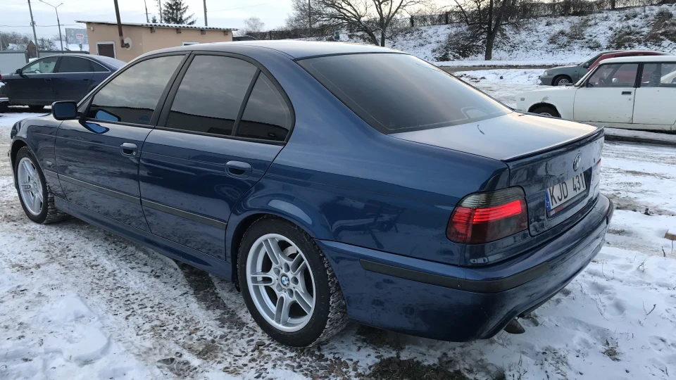 BMW 5 series Папір 5