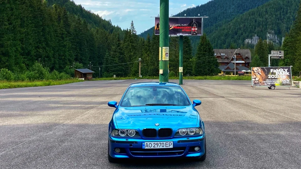 BMW 5 series Ⓜ️ Candy Blue 5