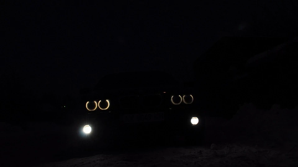 BMW 5 series чорна 520iA 5