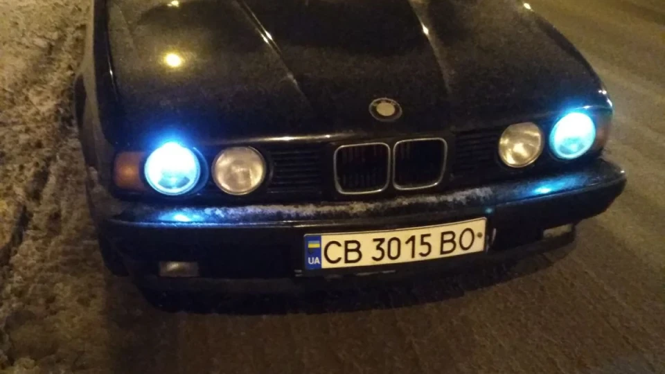 BMW 5 series Чорна бойова класика 2