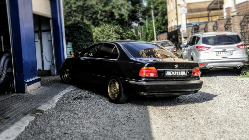 BMW 5 series Чорний диліжанс 2