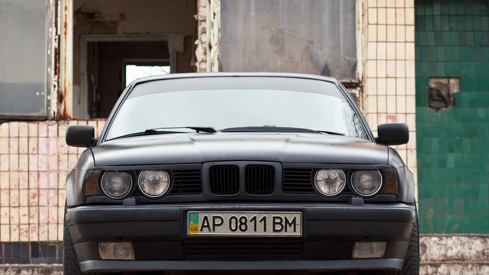 BMW 5 series Чорний койот 3