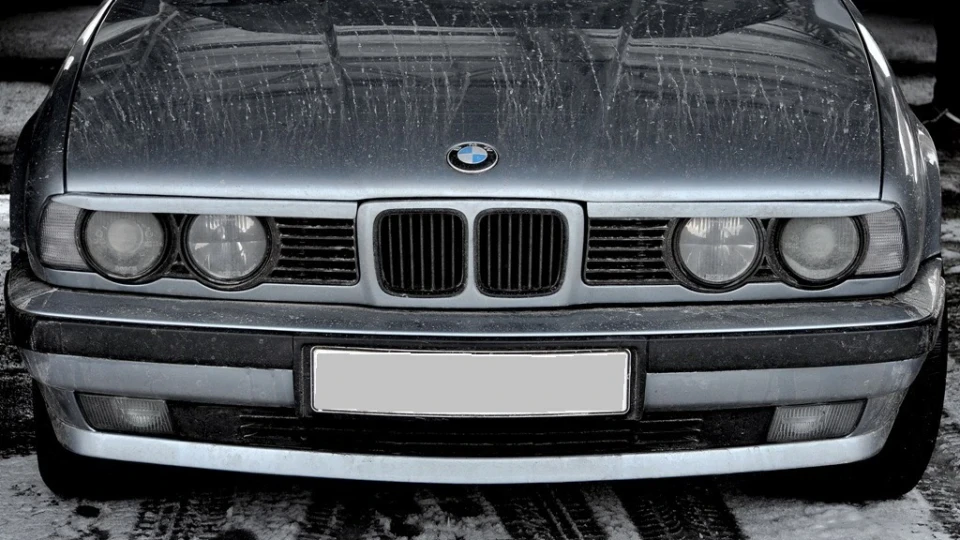 BMW 5 series CIRRUSBLAU METALLIC 4