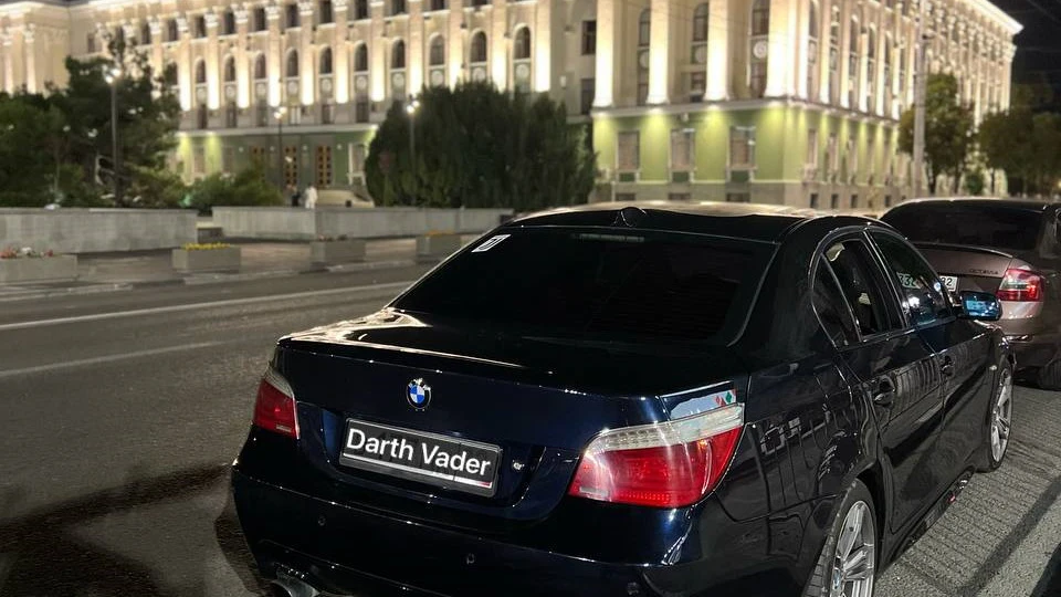 BMW 5 series Darth Vader 2