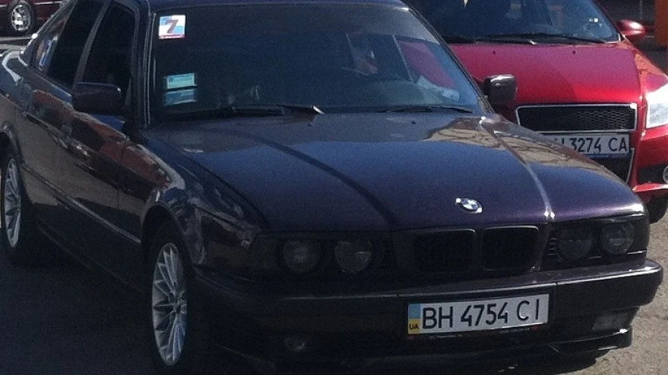BMW 5 series Daytona Violet Metallic 2