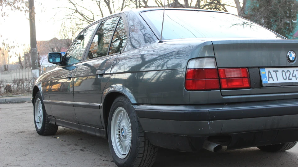 BMW 5 series delphin metallic 5