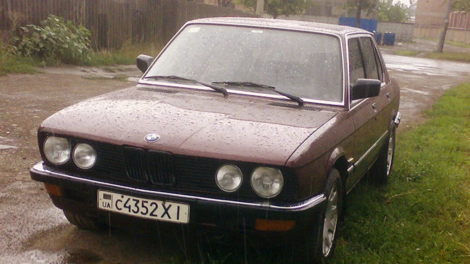BMW 5 series е28 5