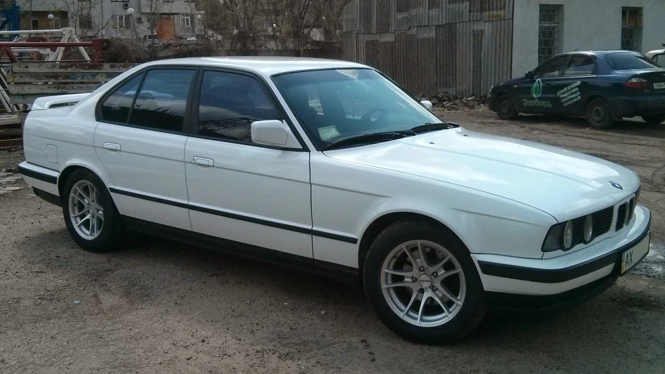 BMW 5 series E34 530i M20 3