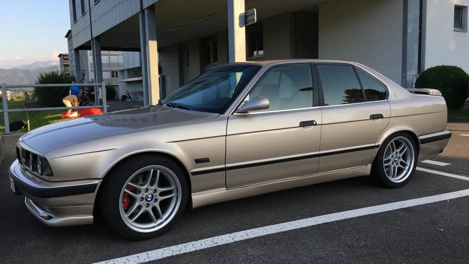 BMW 5 series E34 2