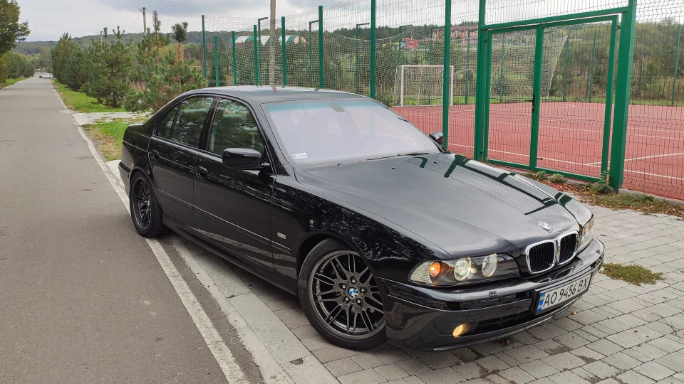 BMW 5 series Edition Lifestyle 3